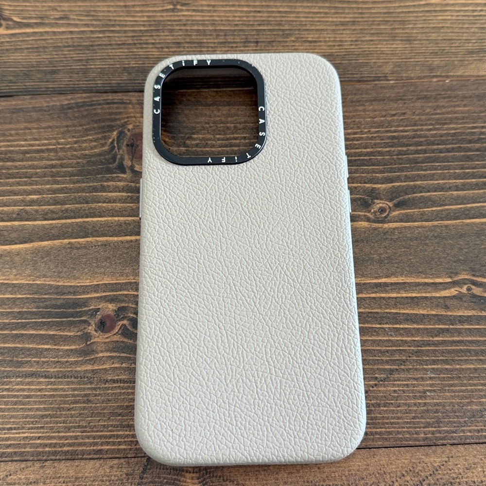 CASETiFY iPhone 14 Pro Pebbled Case - Greige (Light Brown)